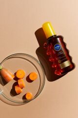 Sun Spf 6 Karoten Özlü Yoğun Bronzlaştırıcı Güneş Yağ Sprey 200 Ml, E Vitamini Içerir